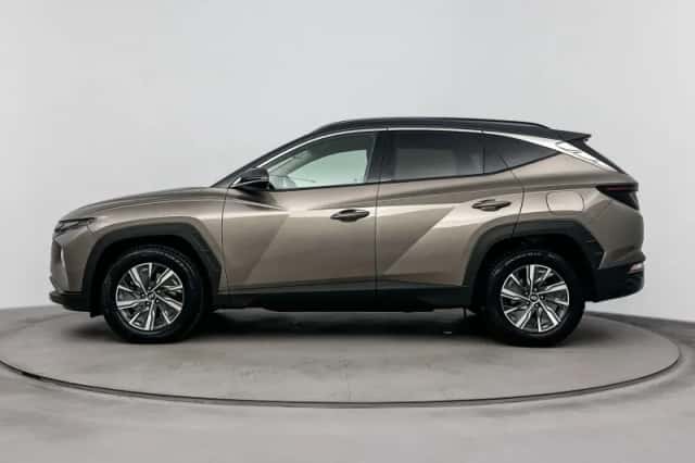 Hyundai Tucson (2023) thumbnail 3