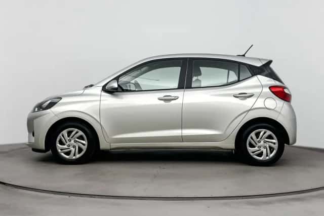 Hyundai i10 (2022) thumbnail 3