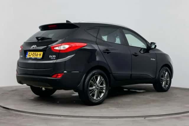 Hyundai ix35 (2015) thumbnail 2