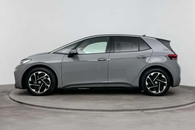Volkswagen ID.3 (2025) thumbnail 3
