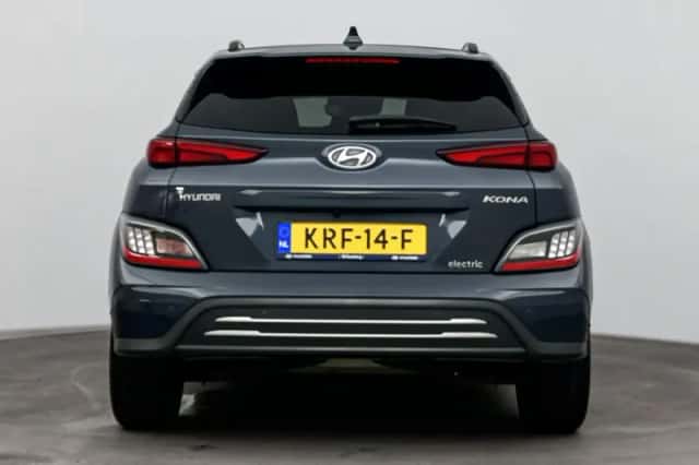 Hyundai Kona (2022) thumbnail 6