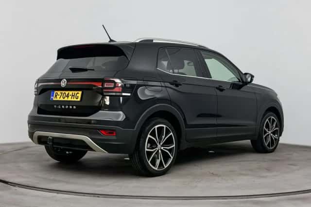 Volkswagen T-Cross (2019) thumbnail 2