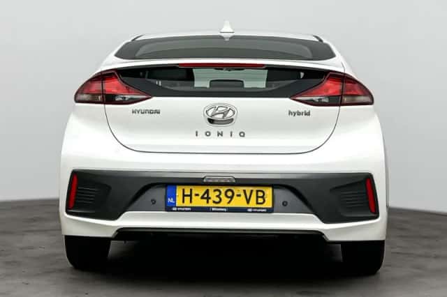Hyundai Ioniq (2020) thumbnail 6