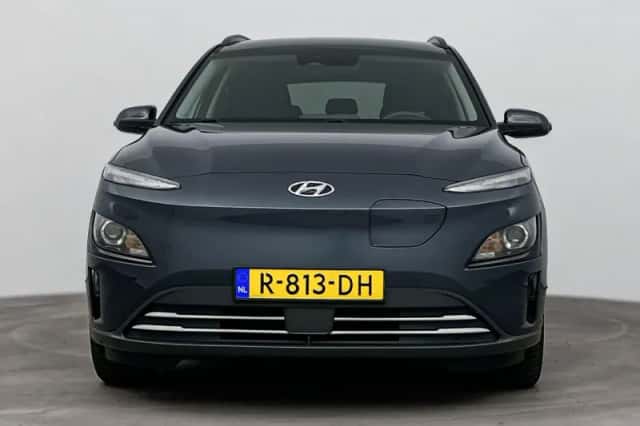 Hyundai Kona (2022) thumbnail 5