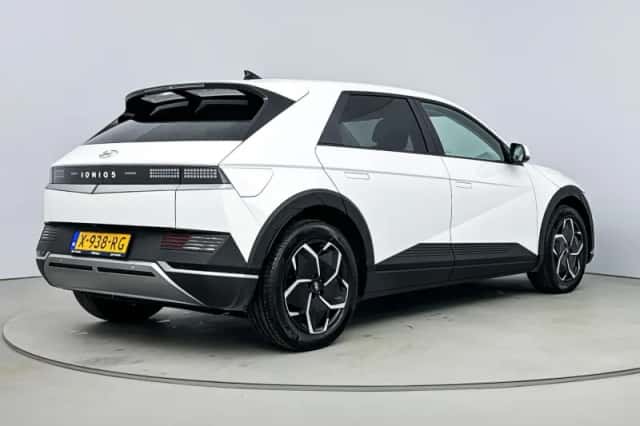 Hyundai Ioniq 5 (2024) thumbnail 2