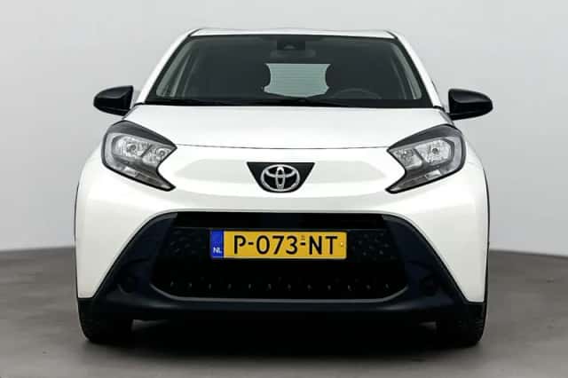 Toyota Aygo (2022) thumbnail 4