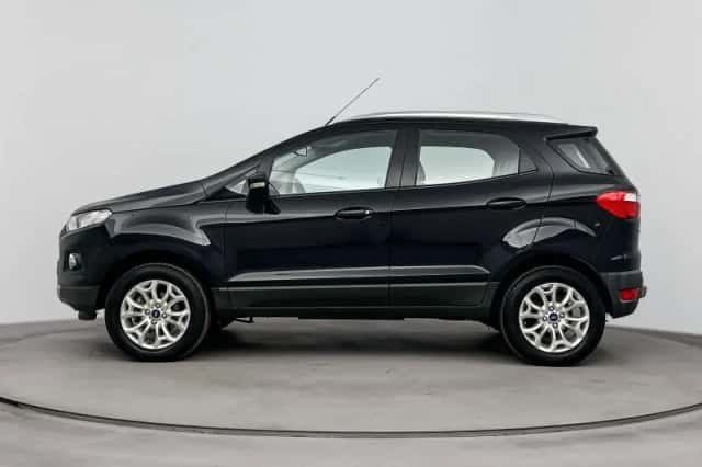Ford EcoSport (2015) thumbnail 3