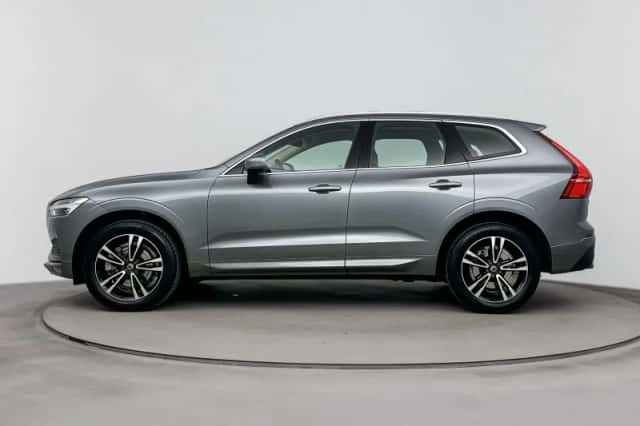Volvo XC60 (2018) thumbnail 3