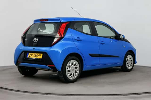 Toyota Aygo (2019) thumbnail 2