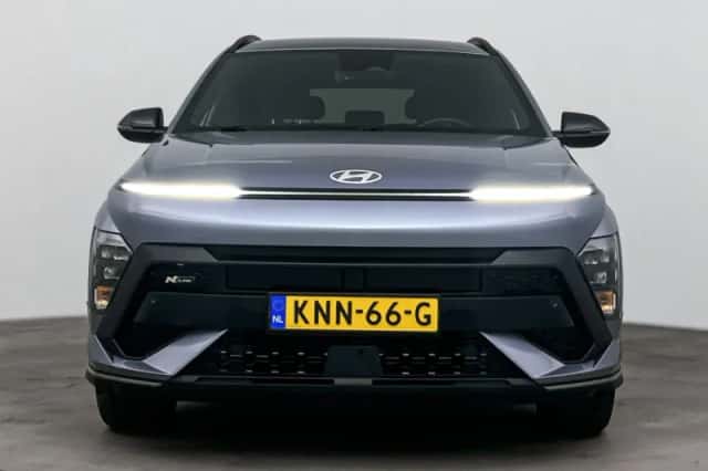 Hyundai Kona (2024) thumbnail 4