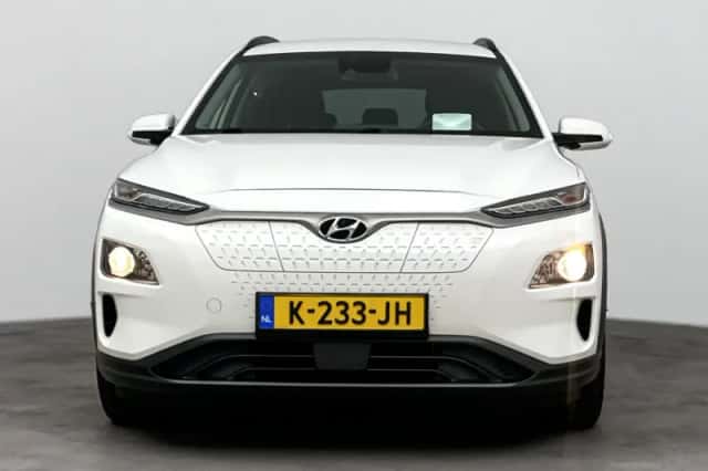 Hyundai Kona (2020) thumbnail 4