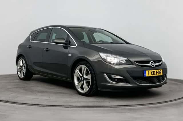 Opel Astra (2014) thumbnail 6