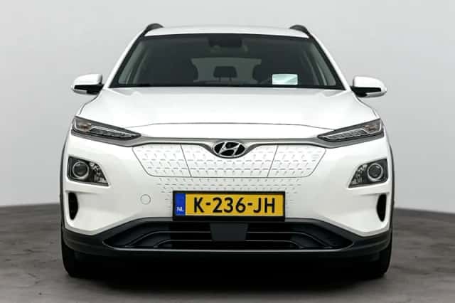 Hyundai Kona (2020) thumbnail 4