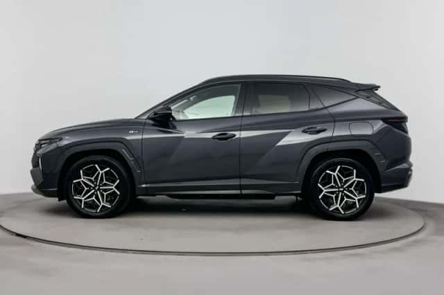 Hyundai Tucson (2022) thumbnail 3