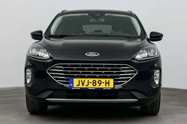 Ford Kuga (2022) thumbnail 4