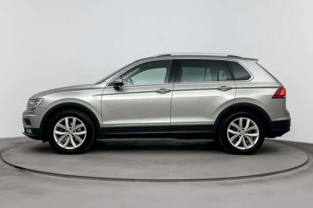 Volkswagen Tiguan (2017) thumbnail 3