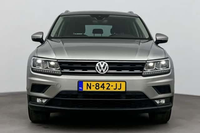 Volkswagen Tiguan (2017) thumbnail 5
