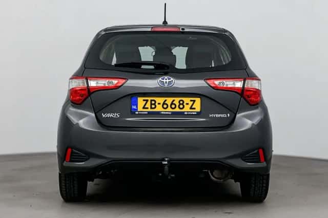 Toyota Yaris (2019) thumbnail 5