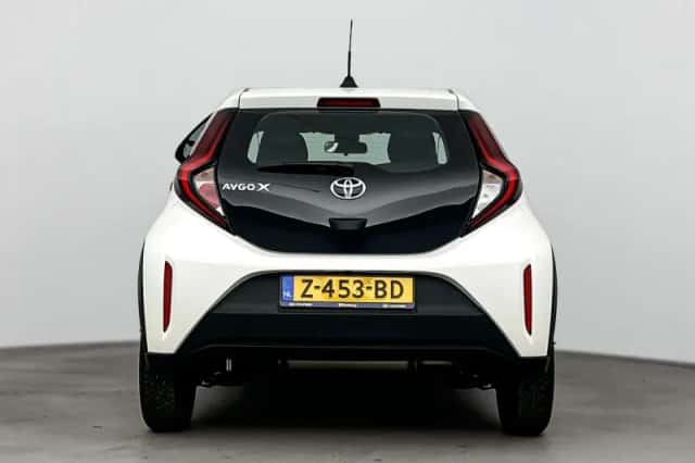 Toyota Aygo (2024) thumbnail 5