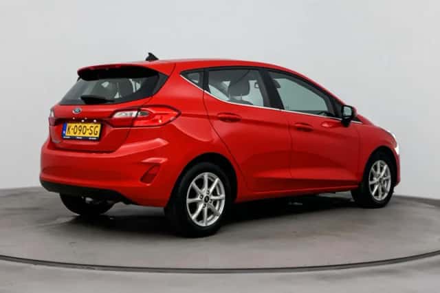 Ford Fiesta (2021) thumbnail 2