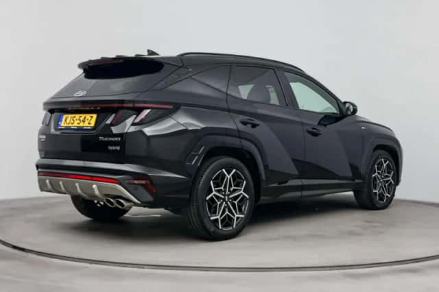 Hyundai Tucson (2022) thumbnail 2