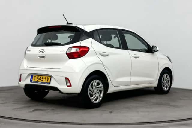 Hyundai i10 (2023) thumbnail 2