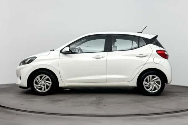 Hyundai i10 (2023) thumbnail 3