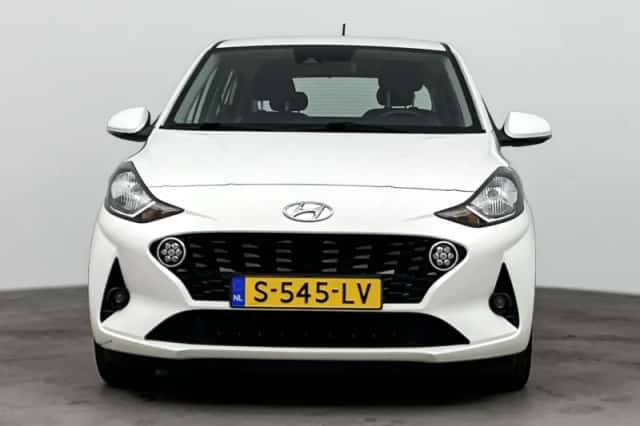 Hyundai i10 (2023) thumbnail 4