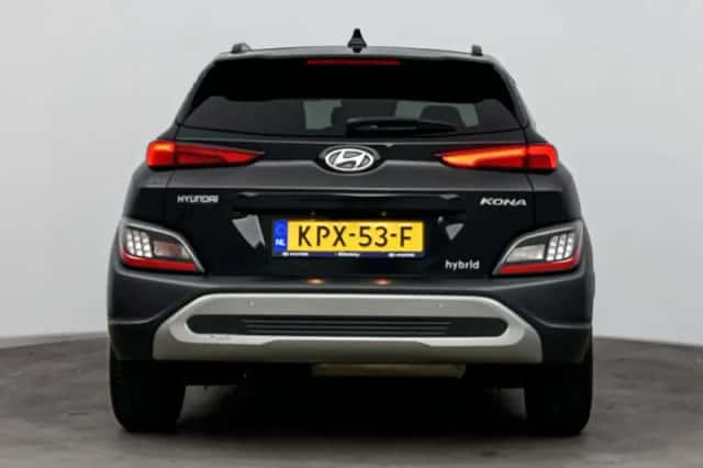 Hyundai Kona (2022) thumbnail 6