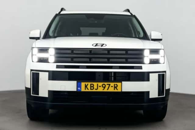 Hyundai Santa Fe (2026) thumbnail 4