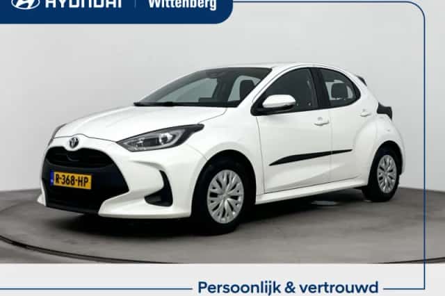 Toyota Yaris (2022) thumbnail 1