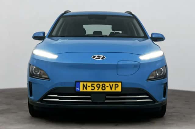 Hyundai Kona (2021) thumbnail 5