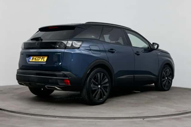 Peugeot 3008 (2021) thumbnail 2