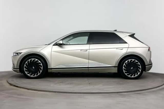 Hyundai Ioniq 5 (2021) thumbnail 4