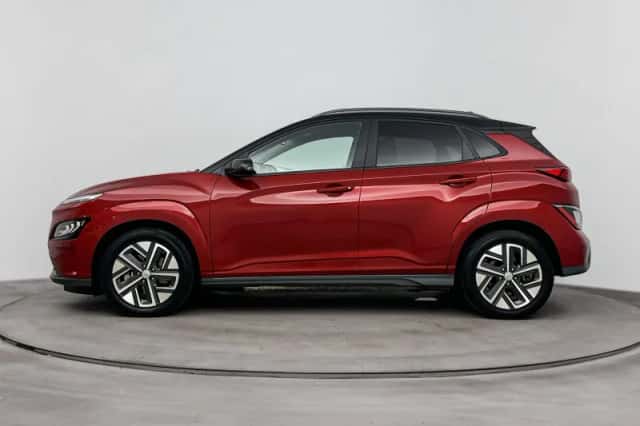 Hyundai Kona (2021) thumbnail 4