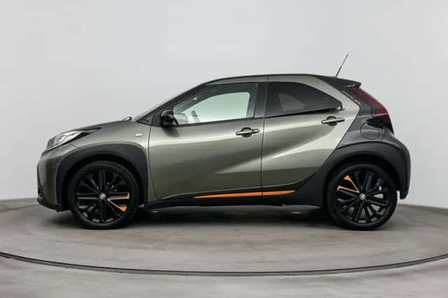 Toyota Aygo (2023) thumbnail 3
