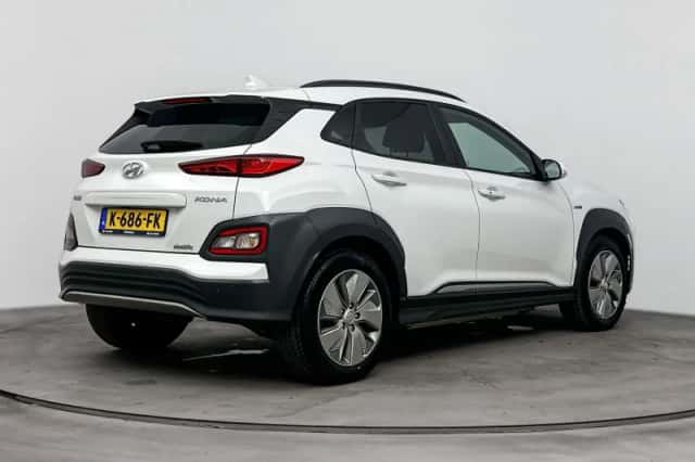 Hyundai Kona (2020) thumbnail 2