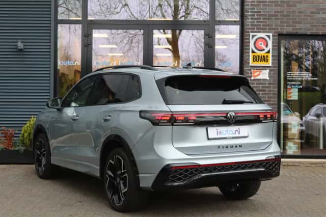 Volkswagen Tiguan (2025) thumbnail 6