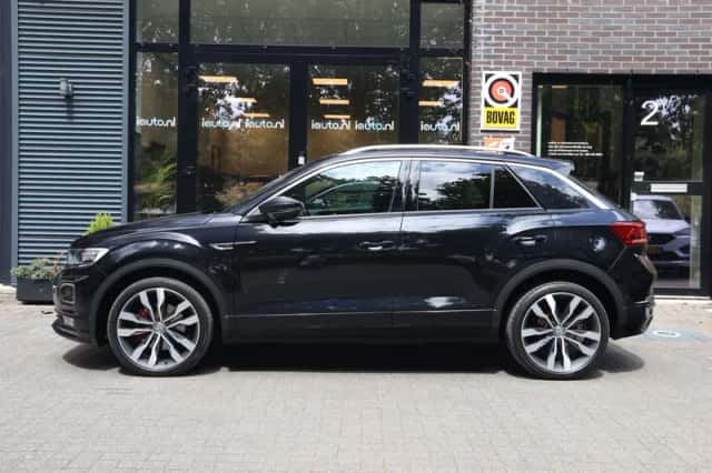 Volkswagen T-Roc (2020) thumbnail 4