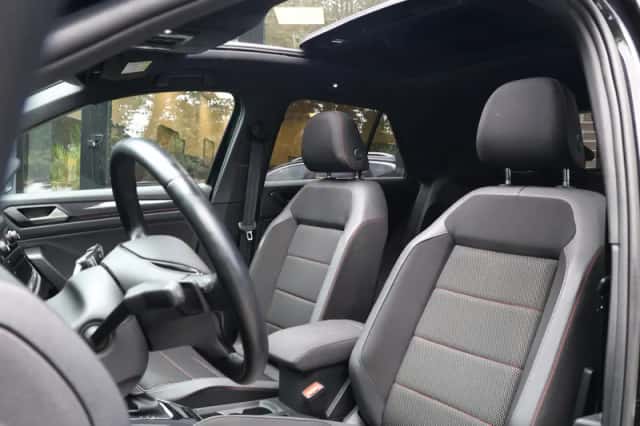 Volkswagen T-Roc (2020) thumbnail 6