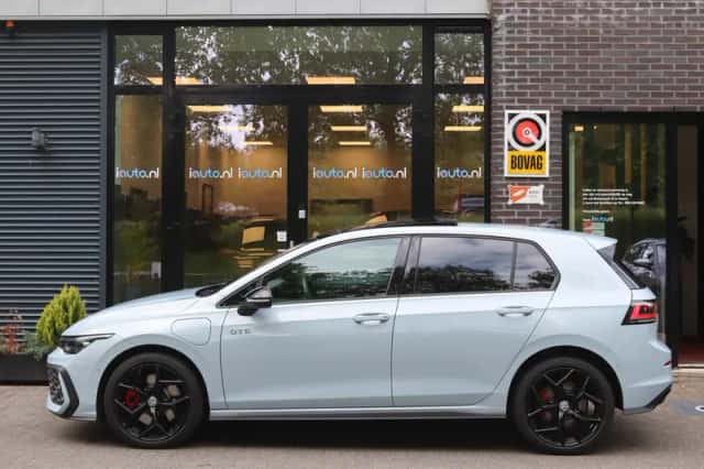 Volkswagen Golf (2025) thumbnail 3