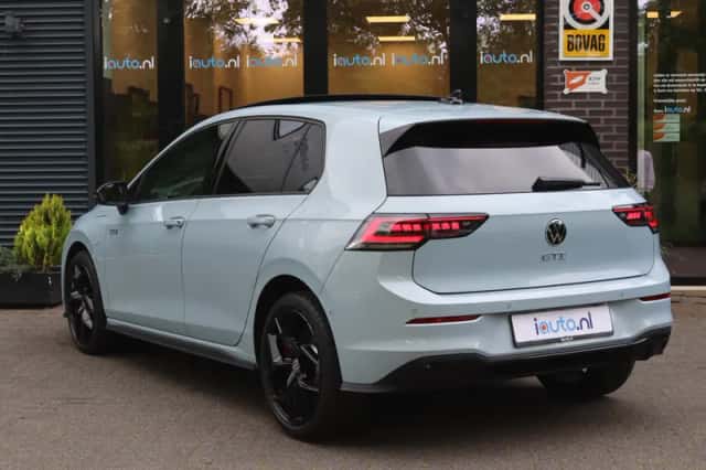 Volkswagen Golf (2025) thumbnail 6
