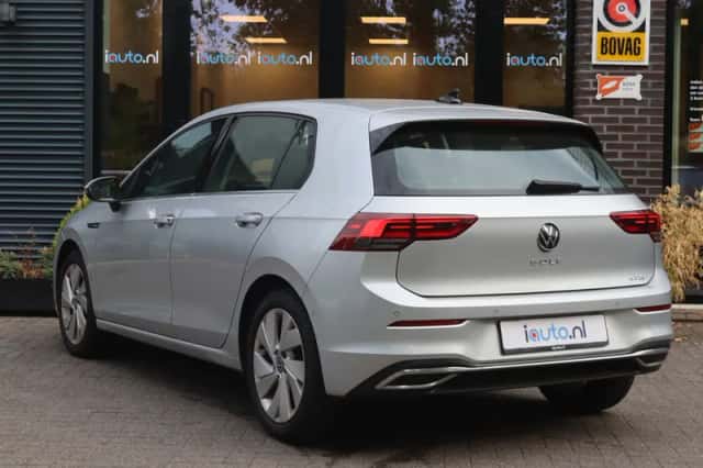 Volkswagen Golf (2020) thumbnail 6