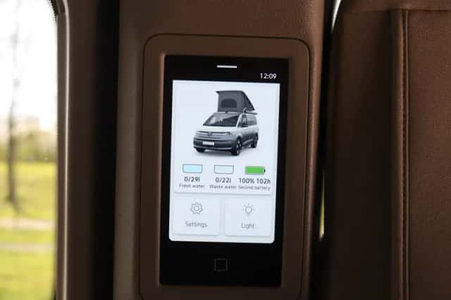Volkswagen California (2025) thumbnail 30