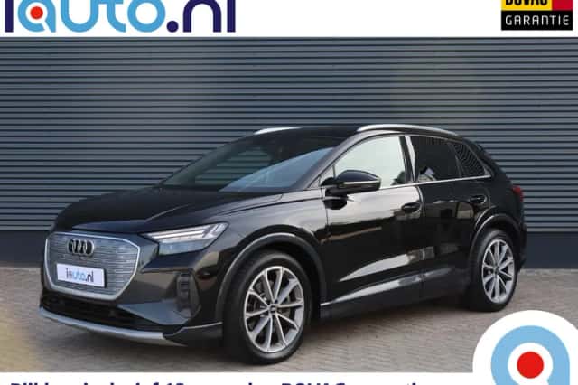 Audi Q4 e-tron (2021) thumbnail 1