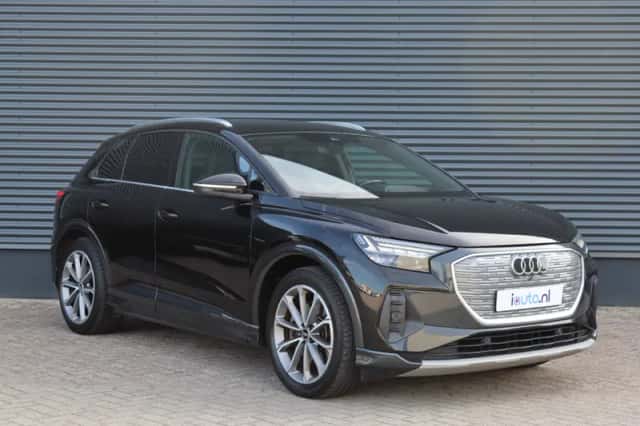 Audi Q4 e-tron (2021) thumbnail 5