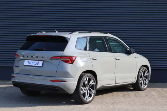 Škoda Karoq (2023) thumbnail 2