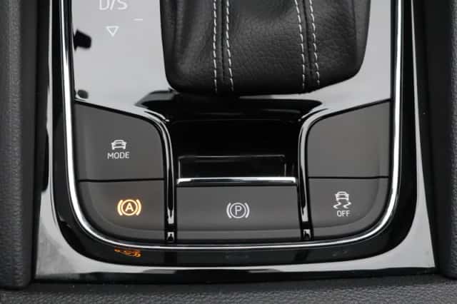 Škoda Karoq (2023) thumbnail 23