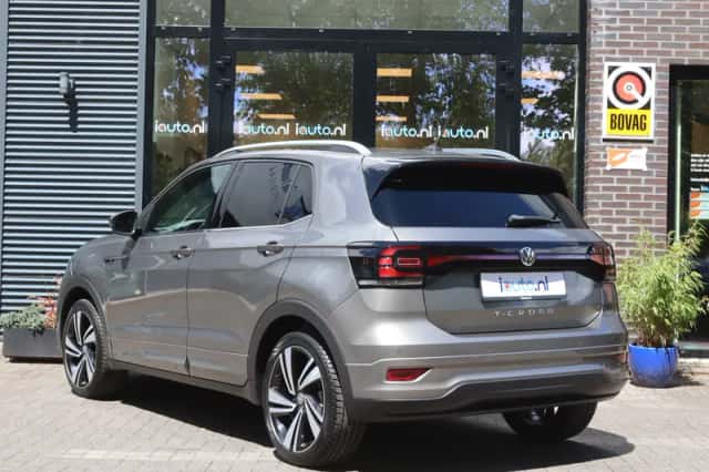 Volkswagen T-Cross (2019) thumbnail 6