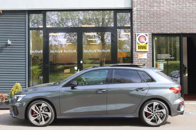 Audi A3 (2021) thumbnail 3